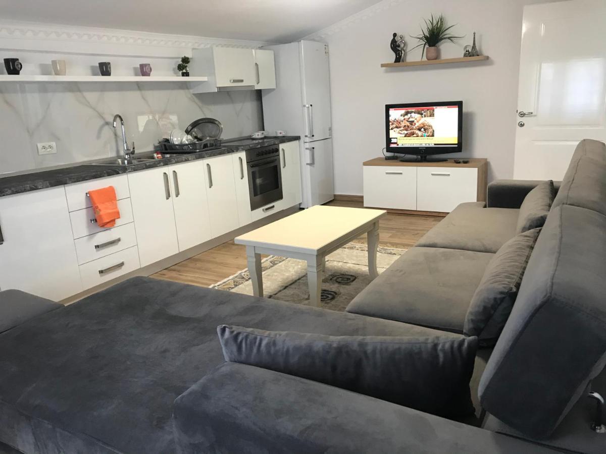 Apartament House Center 3