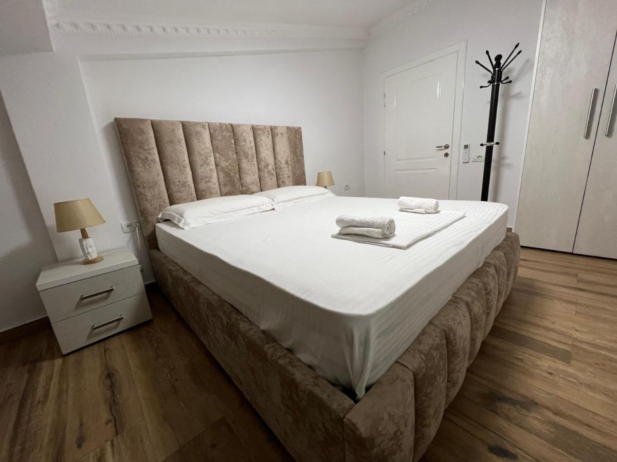 Apartament House Center 3